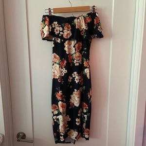 Off the shoulder floral dress size small